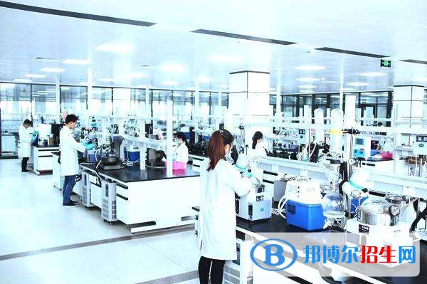 乐山中专学校专业