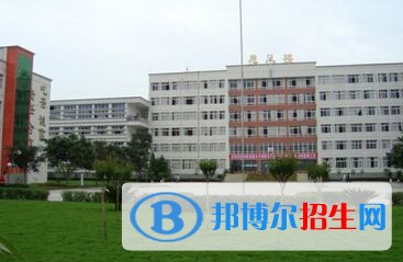 乐山没有初中毕业证可以读中专学校吗