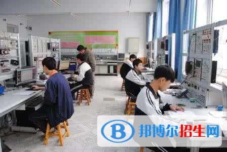 乐山中专学校里面有哪些专业