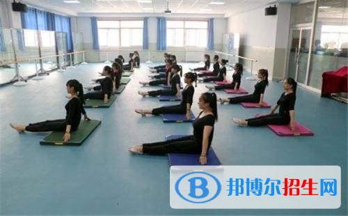 眉山什么是中专学校