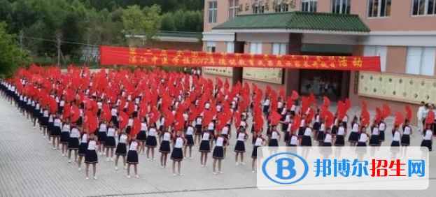 湛江中医学校2019年报名条件、招生对象