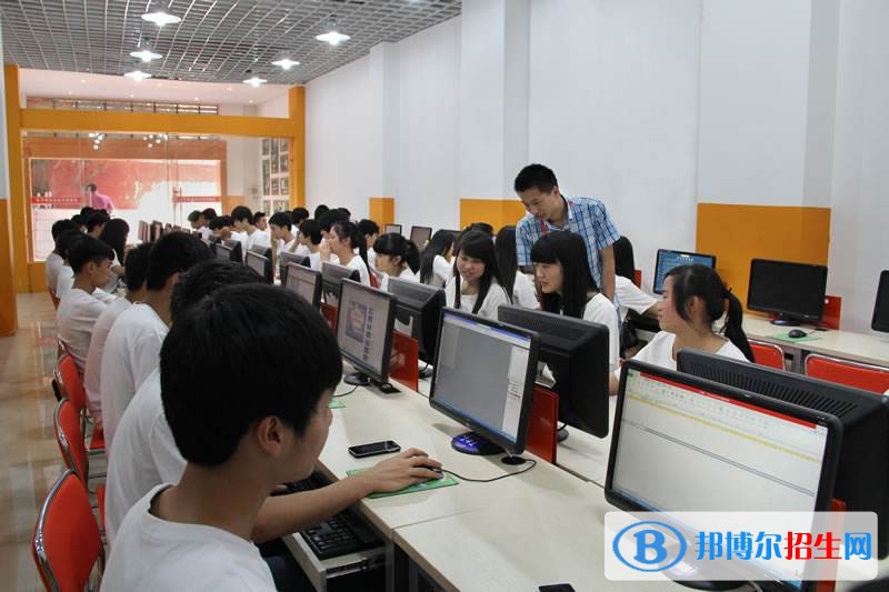 乐山中专学校可以学什么
