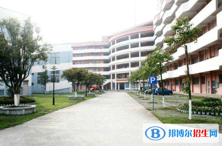 桂林山水职业学院是广西壮族批准,备案的