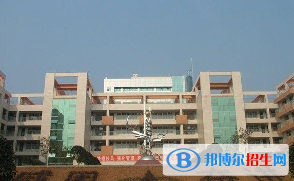 巴中巴洲区第六中学怎么样、好吗