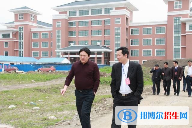 雅安中专学校读出来是什么文凭