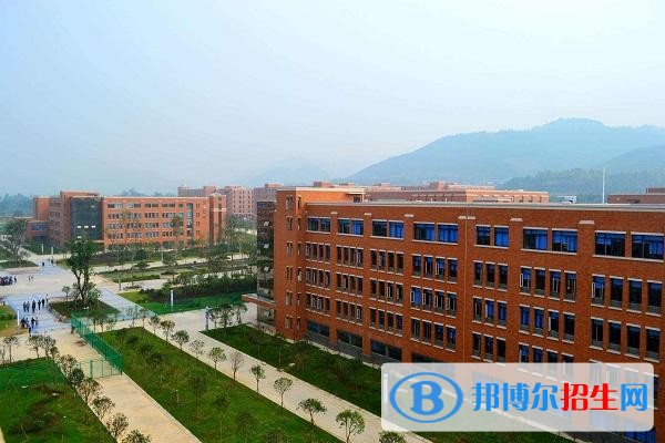 自贡中专学校算中专吗