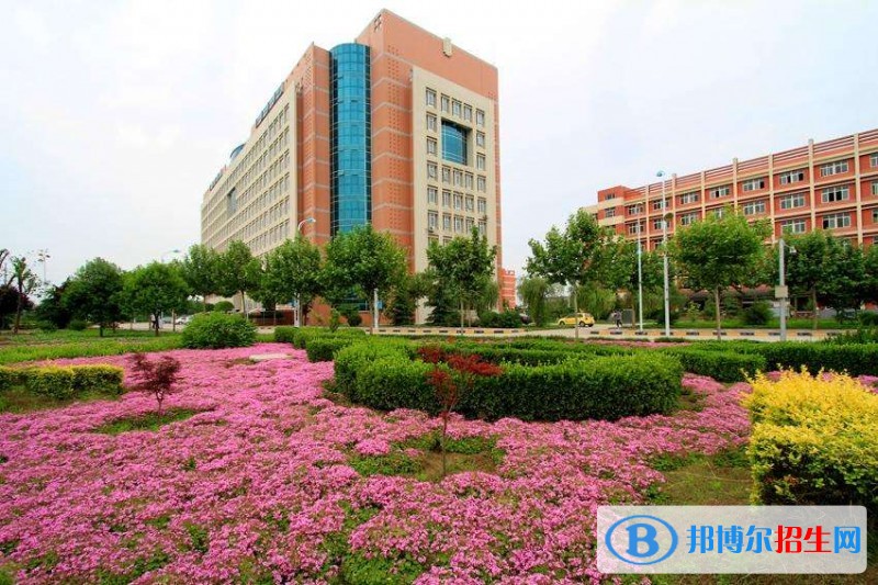 西安读高中好还是读中专学校好
