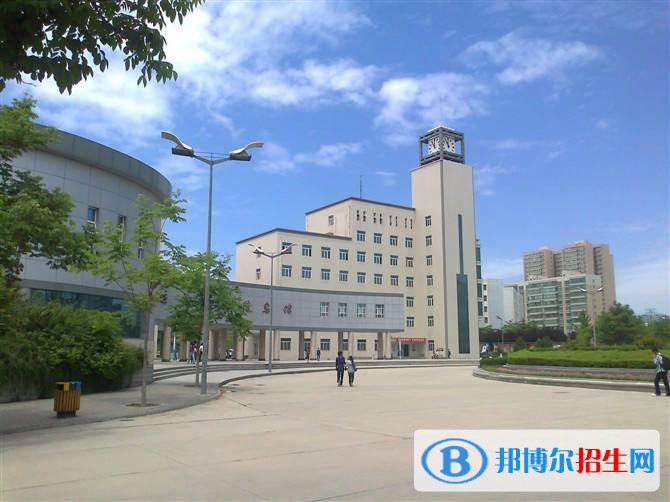 西安读中专学校好还是读高中好