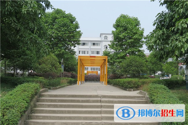 遂宁没读完初中可以读中专学校吗