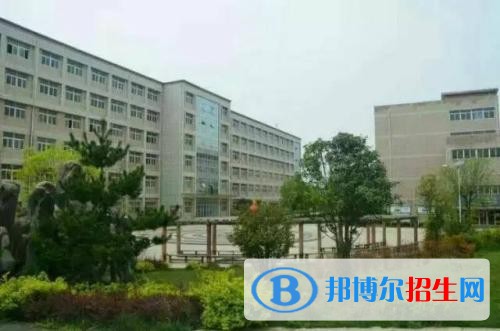 西安高中女生毕业后读什么中专学校好