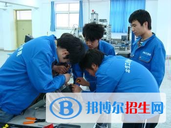 铜川初中毕业可以读中专学校吗