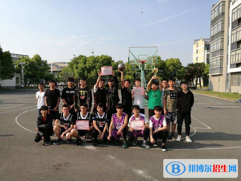 无锡高中没读完可以读中专学校吗