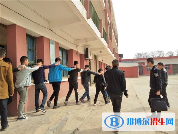 渭南什么叫中专学校