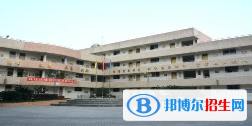 河北读高中好还是中专学校好