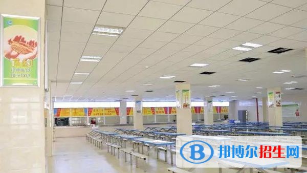 贵州航空工业技师学院白云分校宿舍条件