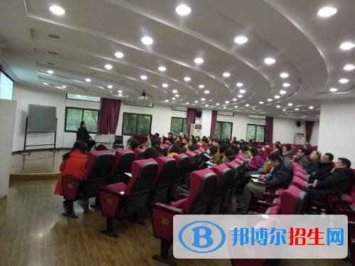 太原初中女生上什么中专学校好