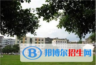 巴中师范学校