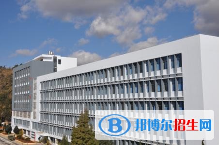 云南经贸外事职业学院五年制大专2019年招生办联系电话
