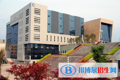 重庆工业职业技术学院五年制大专学校怎么样