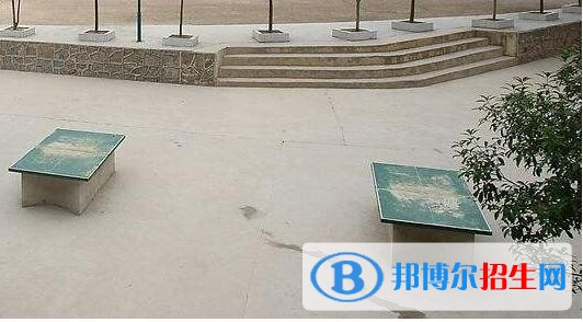 余庆白泥中学2019年报名条件、招生要求、招生对象