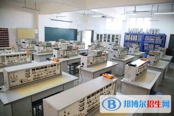 全国有多少所的中职学校