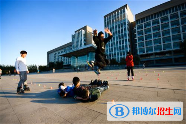 贵阳的哪个中职学校宿舍最好