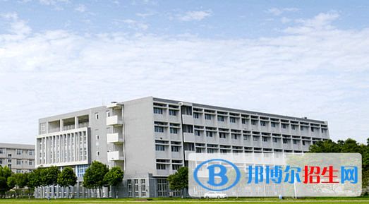 四川矿产机电技师学院