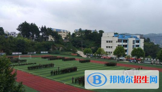 龙里中等职业学校的办学情况