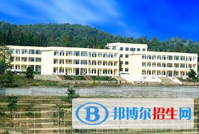 赫章县平山农业技术高级中学的办学优势