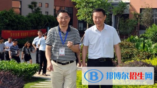 陕西电子信息职业技术学院五年制大专2019年招生办联系电话
