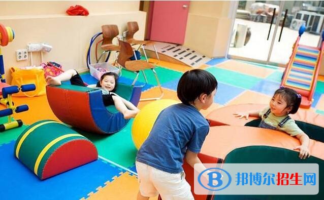 湖南高中毕业可以读中专学校吗