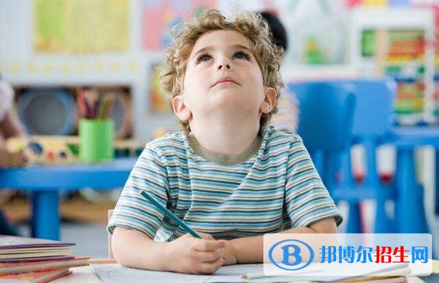湖南中专学校学费多少