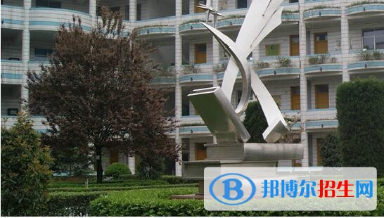 纳雍第三中学2019年招生办联系电话