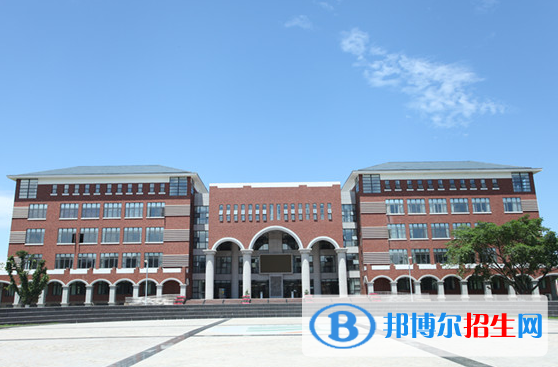 成都纺织高等专科学校2