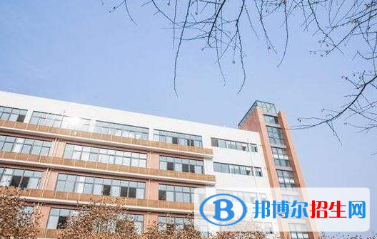 长沙高中文凭高还是中专