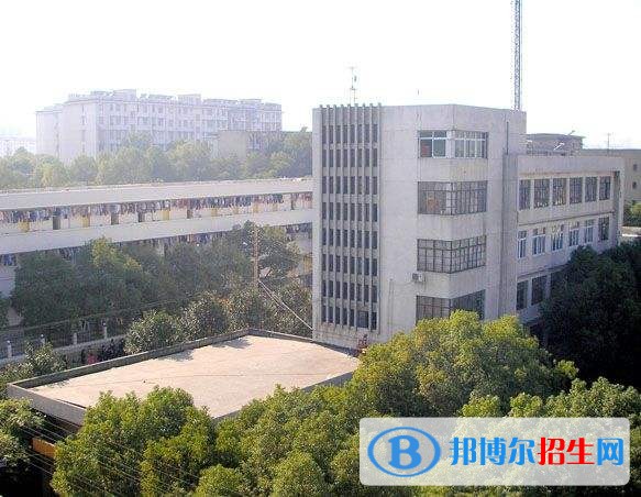 长沙初中毕业能读中专吗
