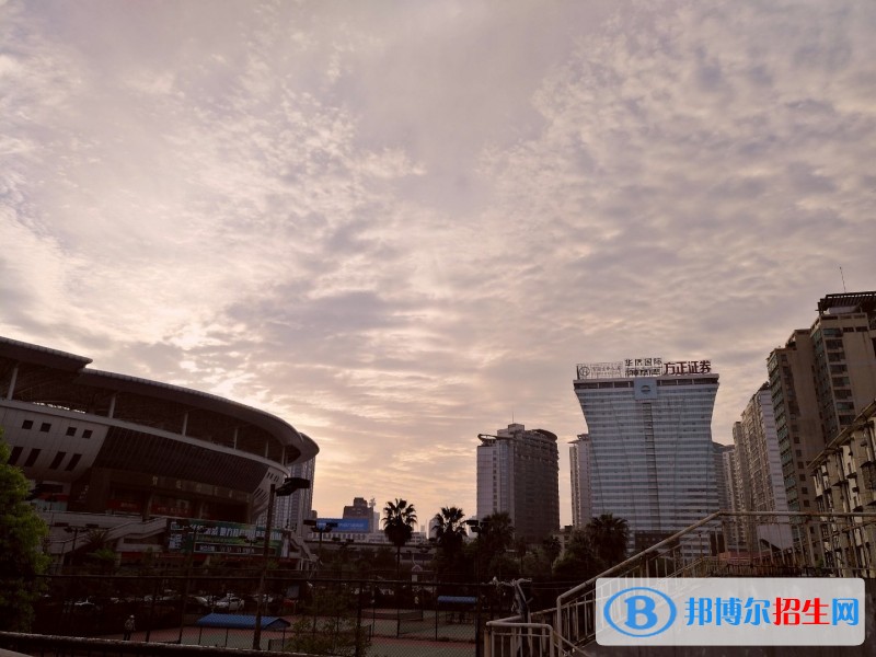 长沙中专读什么专业好