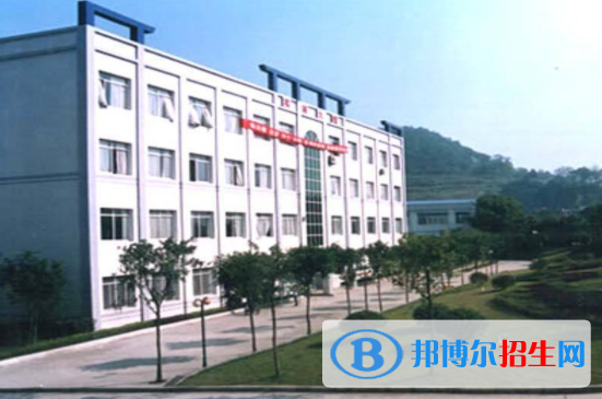 长沙中专读几年