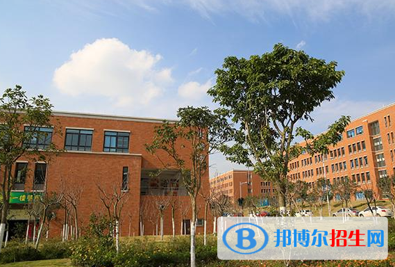 成都五月花高级技工学校1