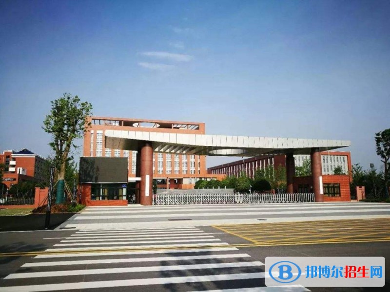长沙中专和技校有什么区别
