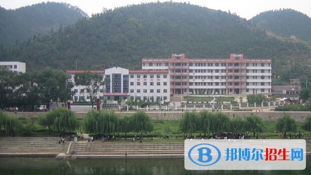 麻江下司民族中学2020年招生简章