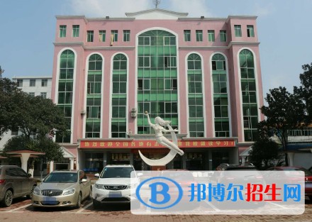 长沙中专学什么好找工作
