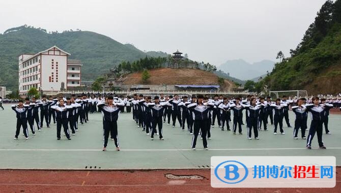 剑河民族中学2020年报名条件、招生要求、招生对象