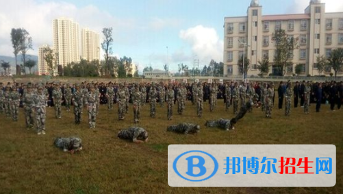禄丰县职业高级中学