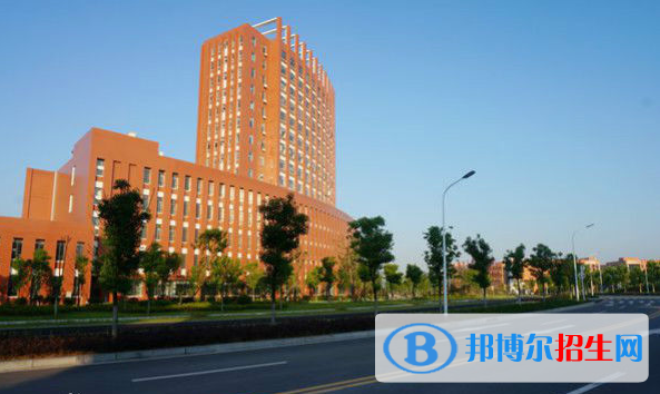 三峡旅游职业技术学院3