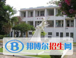 云南初中生能上卫校吗