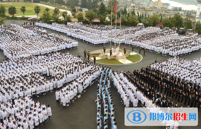 云南大专的卫校和中专的卫校有什么区别