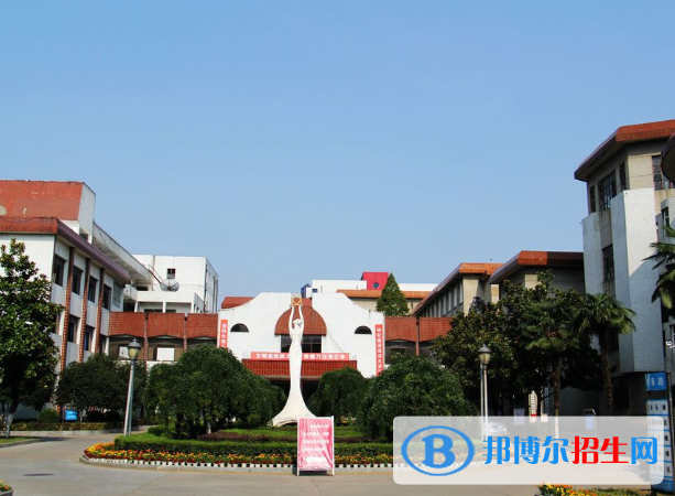 江汉艺术职业学院五年制7
