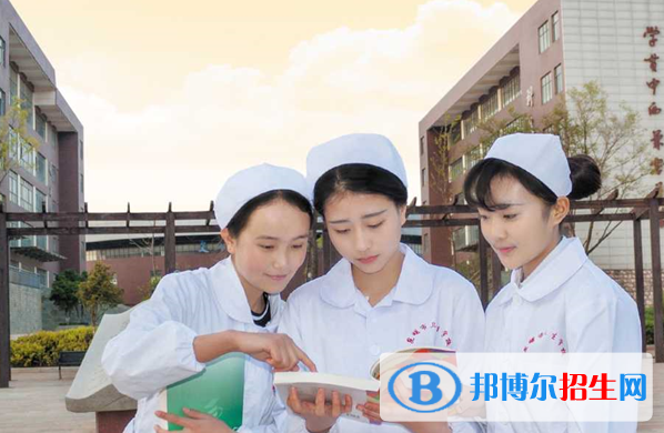 云南的卫校2020招初中生吗
