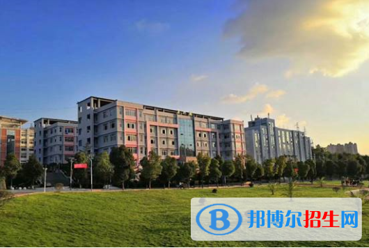 贵州盘县职业技术学校1